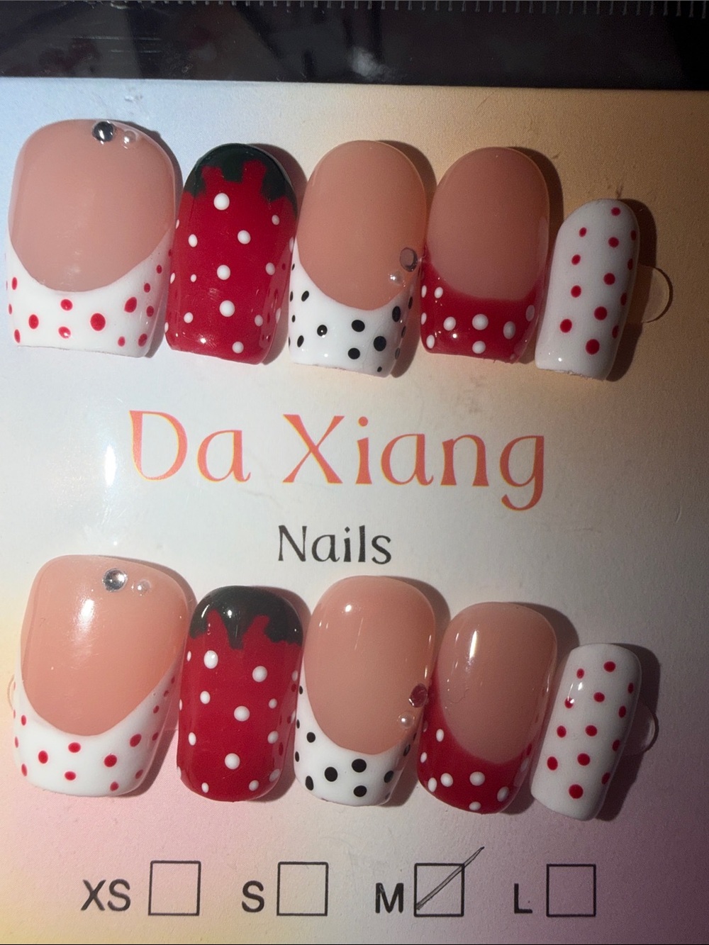 Da Xiang Polka Dot & Strawberry Press-On Nails - Nude, Red, White